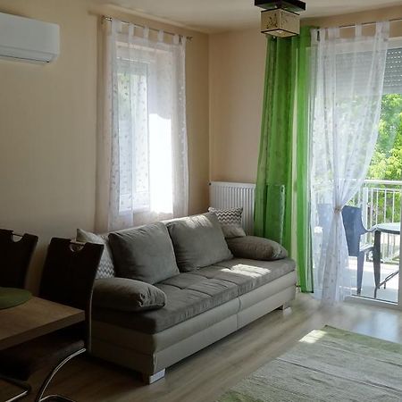 Sweet Home Apartment เยอร์ ภายนอก รูปภาพ