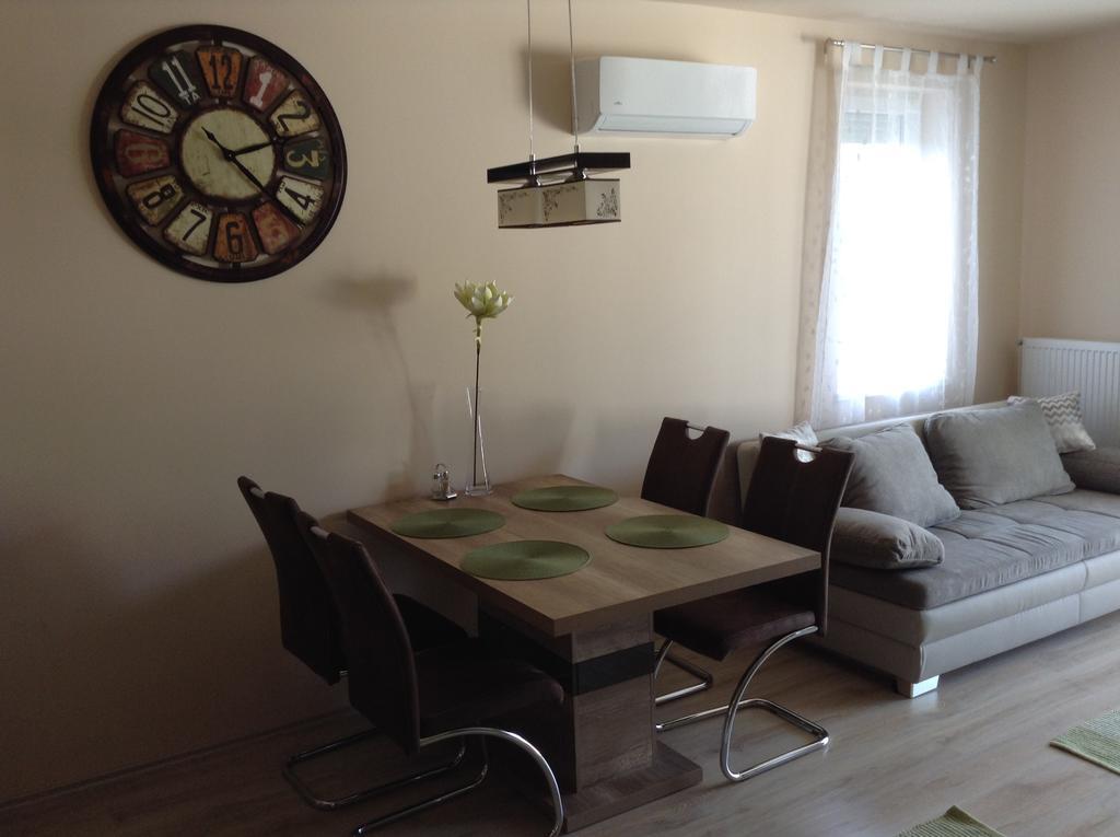 Sweet Home Apartment เยอร์ ภายนอก รูปภาพ