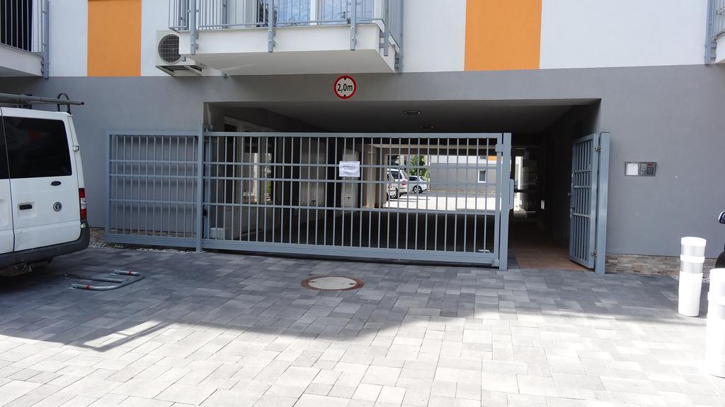 Sweet Home Apartment เยอร์ ภายนอก รูปภาพ