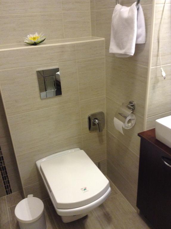 Sweet Home Apartment เยอร์ ภายนอก รูปภาพ